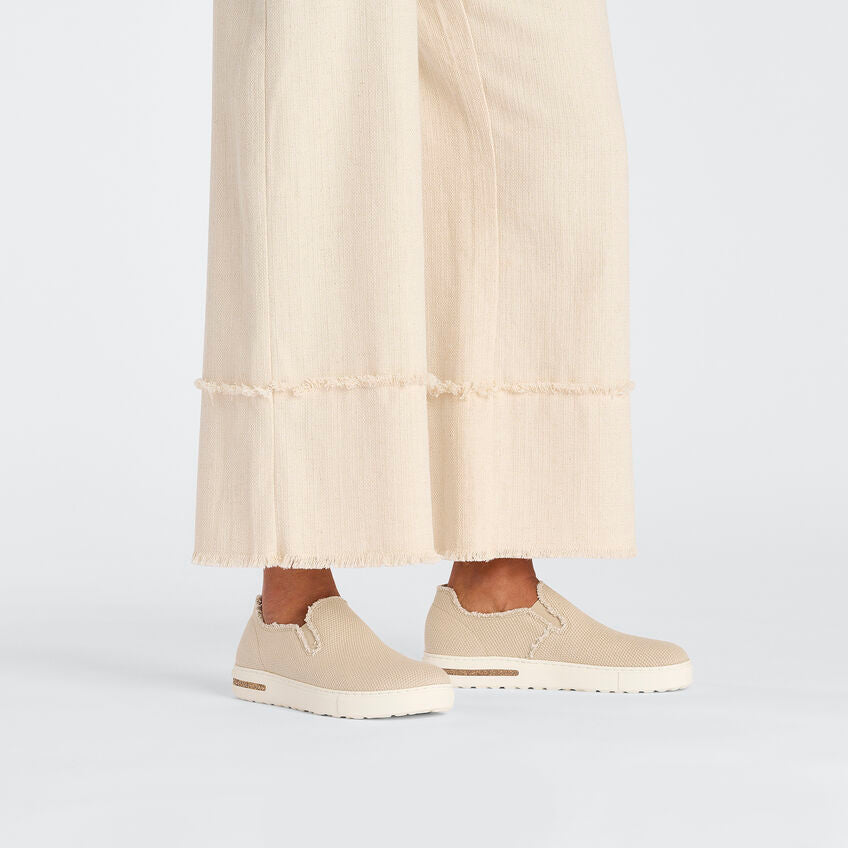 Women's Bend Decon Slip On