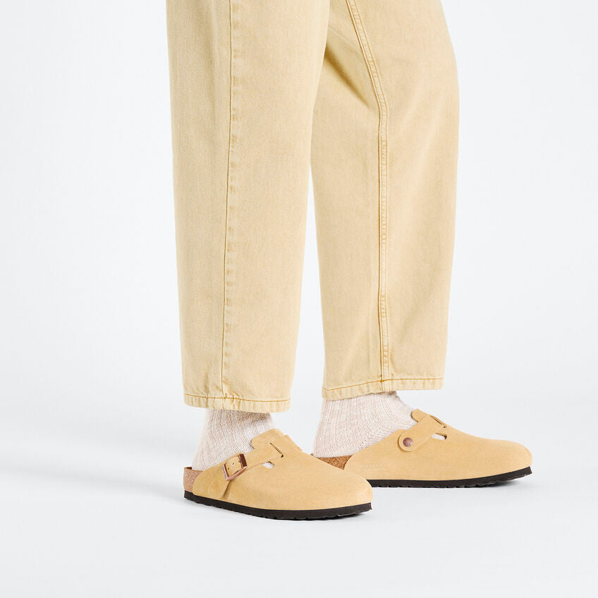Women's Boston Suede in Latte Cream