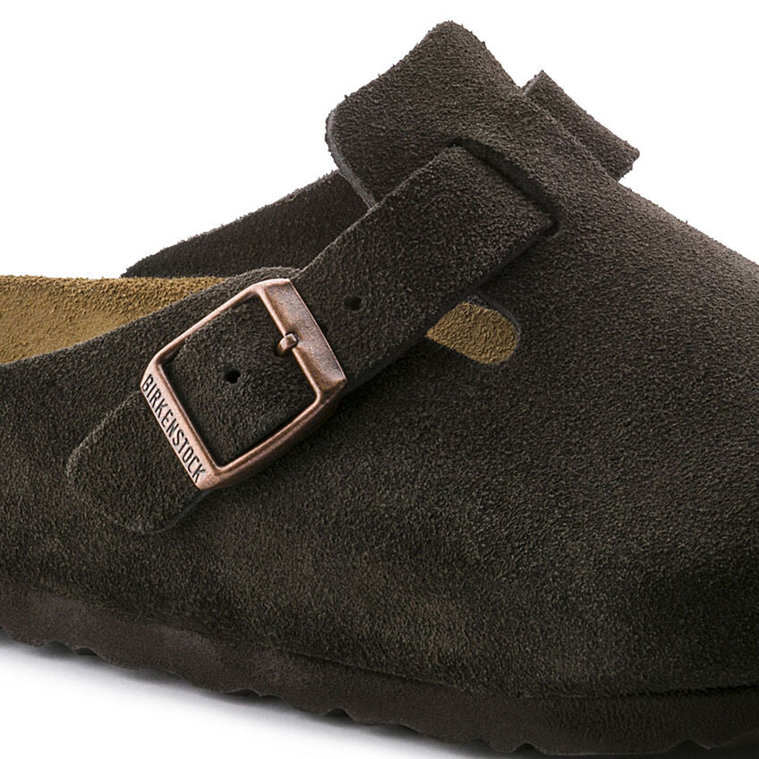 M Boston Soft Footbed Suede (Women's Wide)